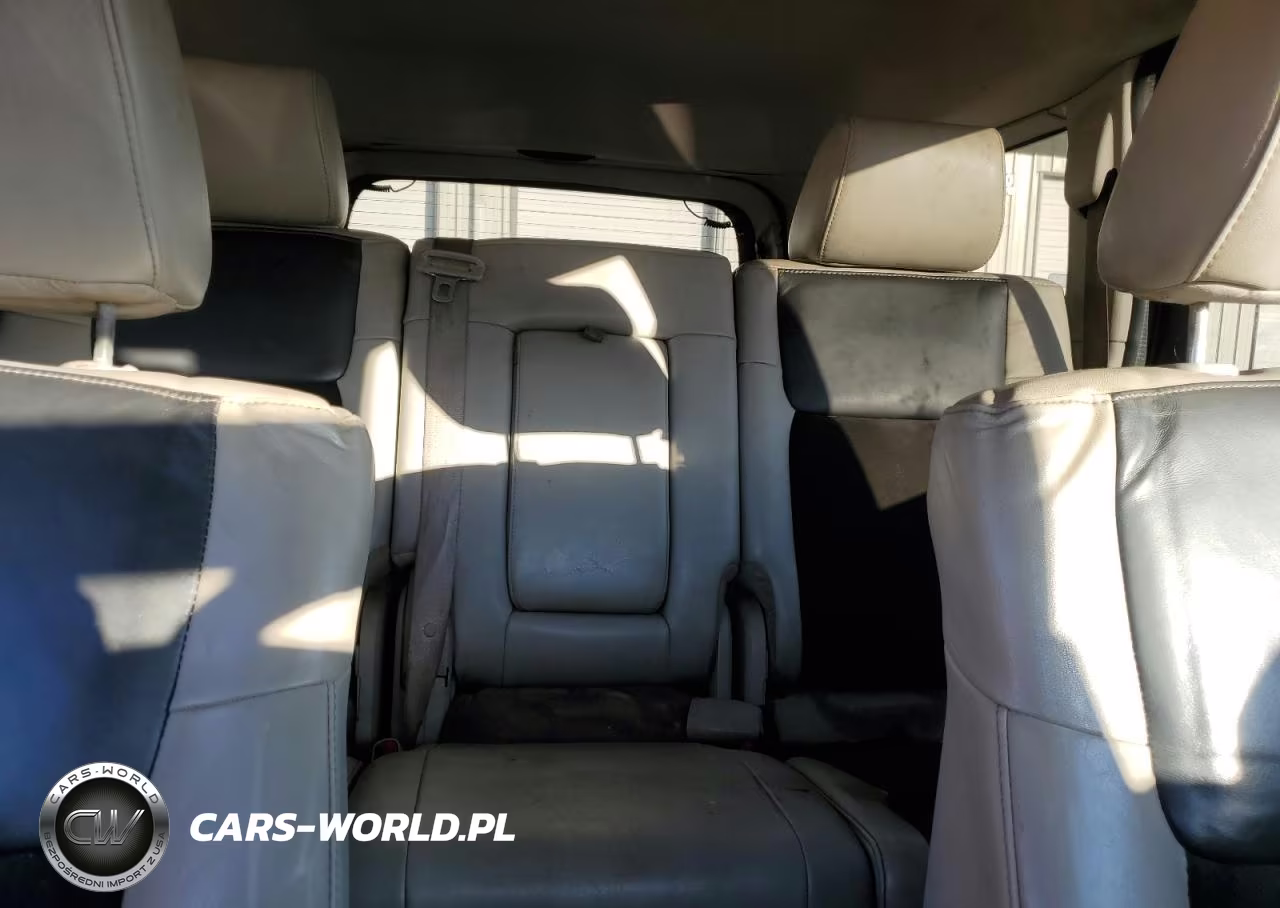 2008 Jeep Commander VIN:1J8HG68268C202884 - 10