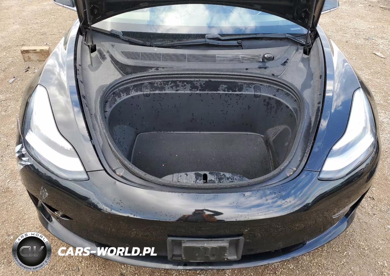 2018 Tesla Model 3 VIN:5YJ3E1EB4JF127481 - 11