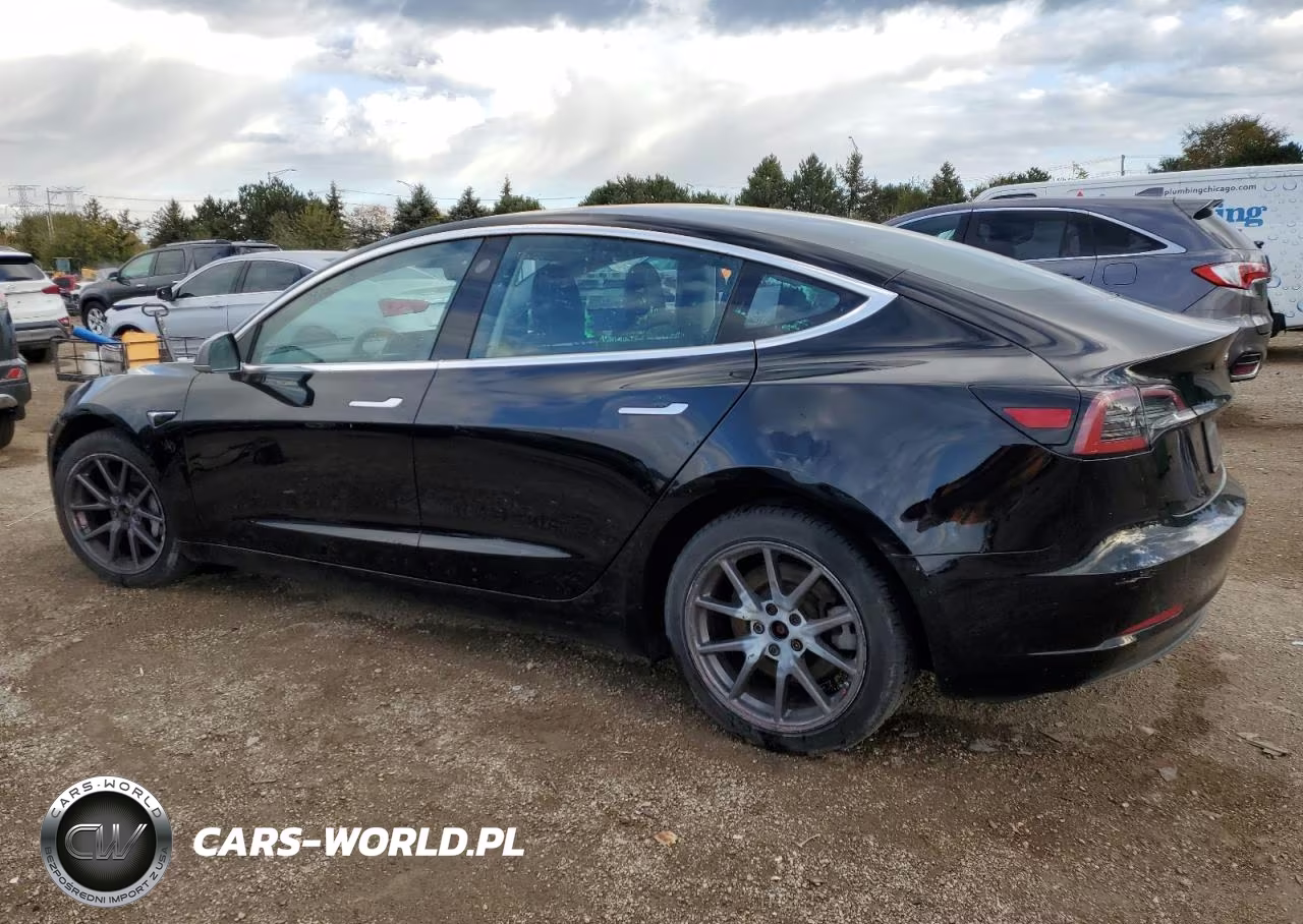 2018 Tesla Model 3 VIN:5YJ3E1EB4JF127481 - 2