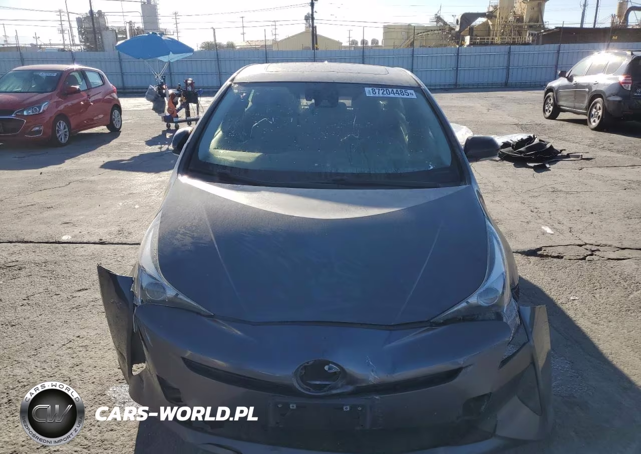 2017 Toyota Prius VIN:JTDKARFU2H3040448 - 5