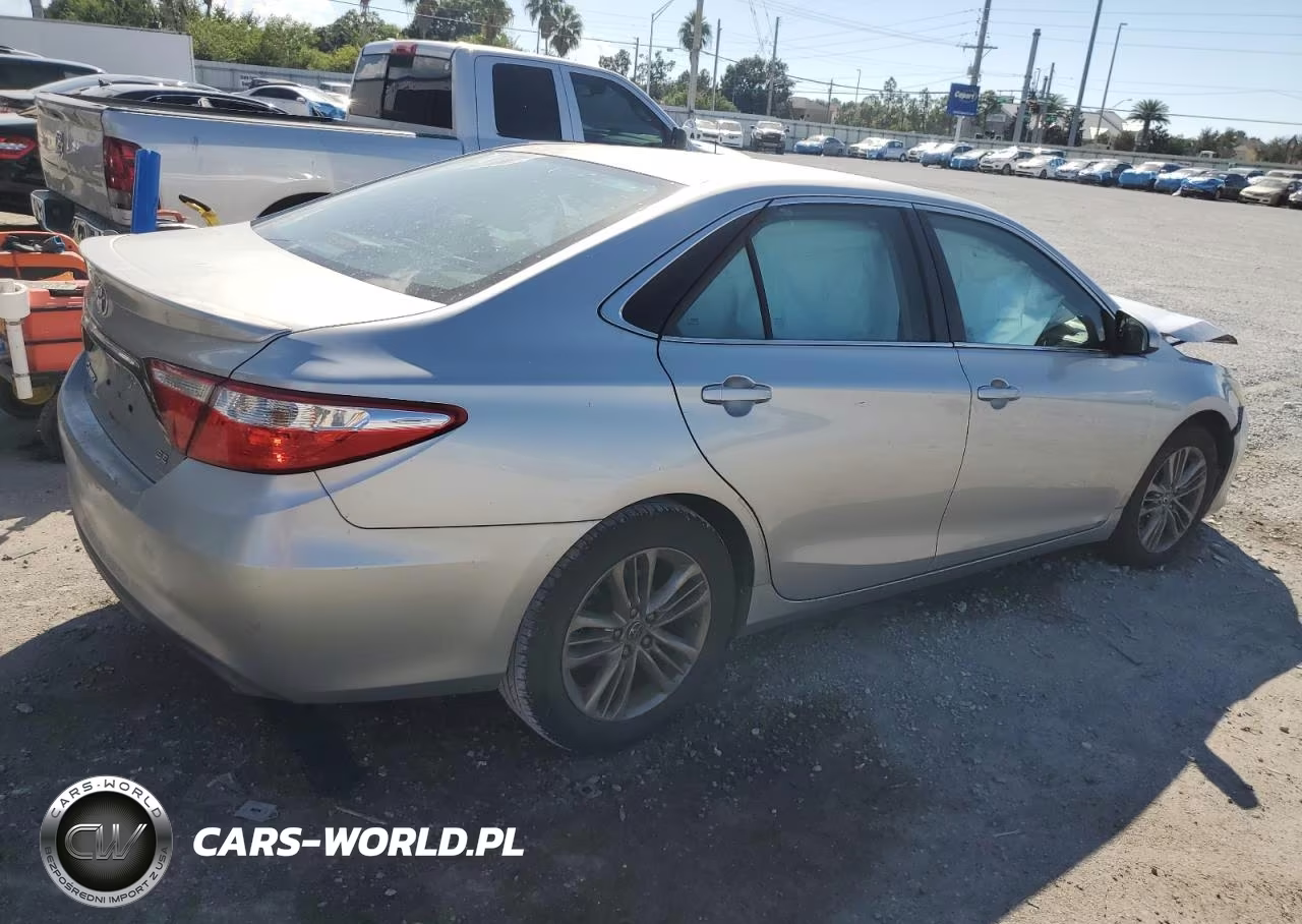 2015 Toyota Camry Le VIN:4T1BF1FK7FU898339 - 3