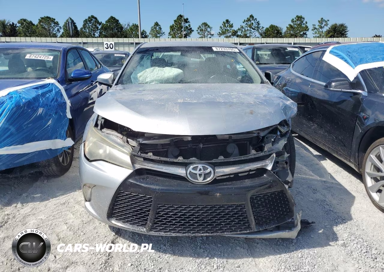 2015 Toyota Camry Le VIN:4T1BF1FK7FU898339 - 5