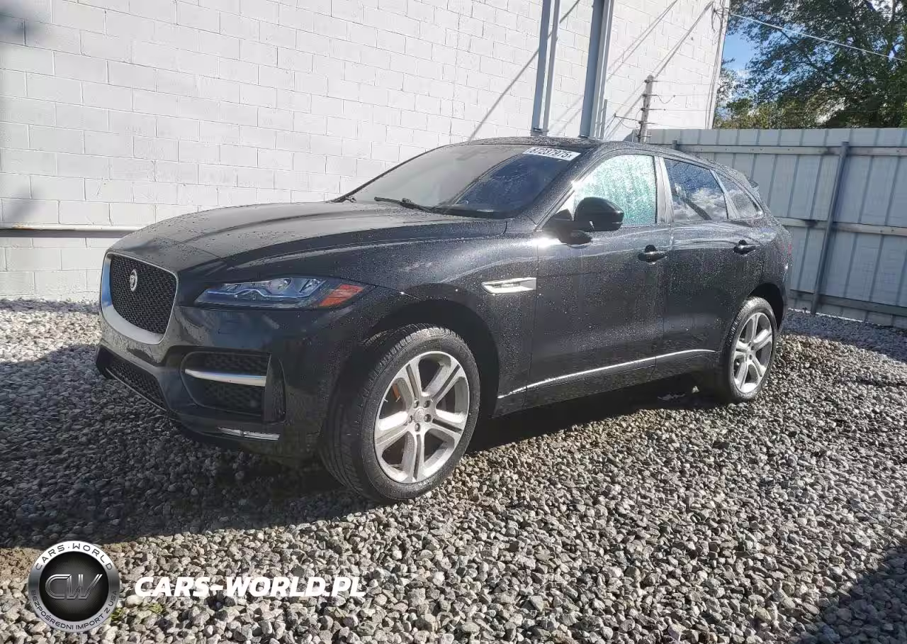 2017 Jaguar F-Pace R - Sport