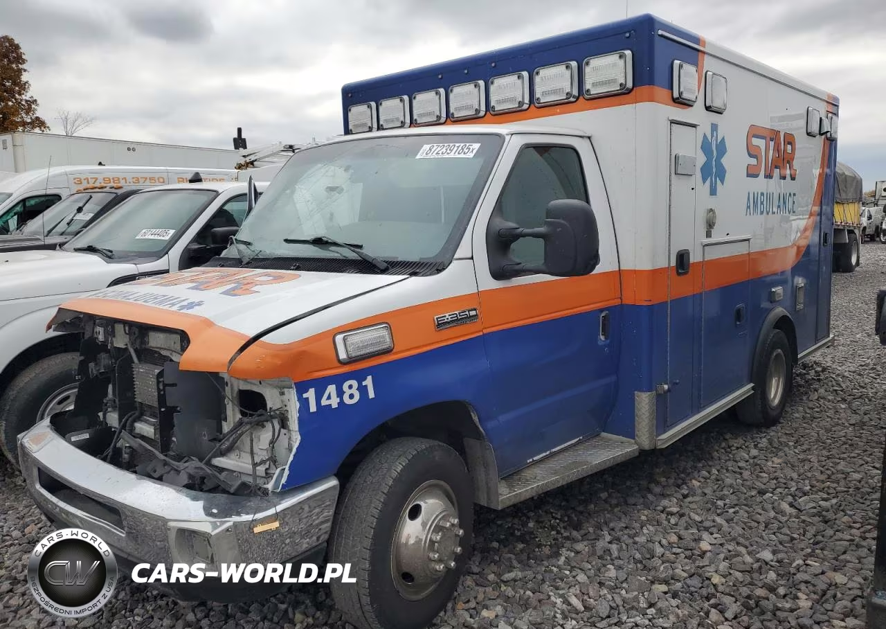 2017 Ford E-350 Ambulance