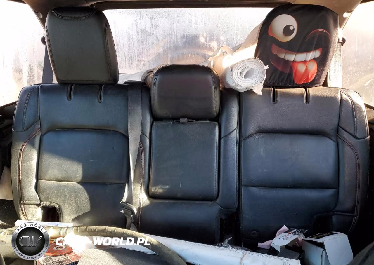 2018 Jeep Wrangler Unlimited Rubicon VIN:1C4HJXFG3JW251817 - 10