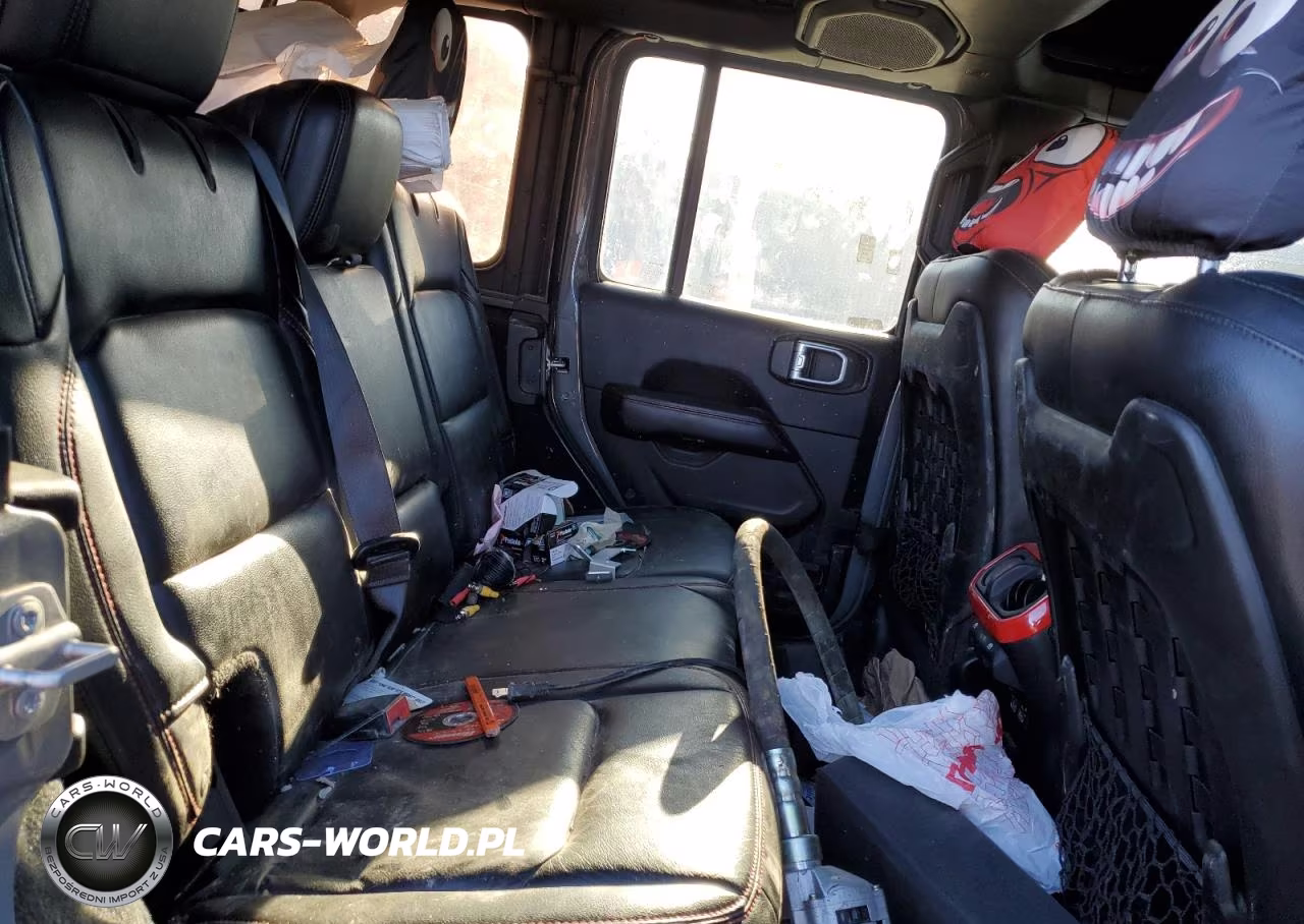 2018 Jeep Wrangler Unlimited Rubicon VIN:1C4HJXFG3JW251817 - 11