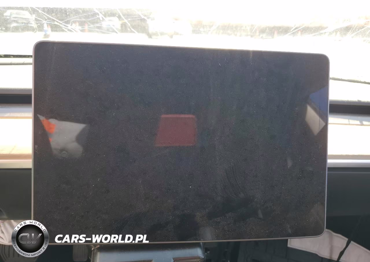2023 Tesla Model 3 VIN:5YJ3E1EA5PF715986 - 9