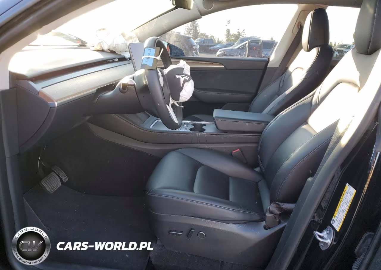 2023 Tesla Model Y VIN:7SAYGAEE3PF833606 - 7