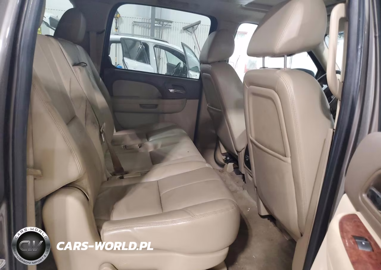 2013 Chevrolet Suburban K1500 Lt VIN:1GNSKJE71DR319222 - 11