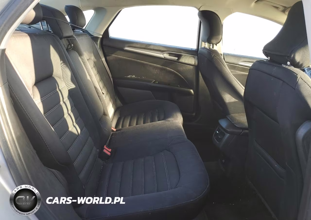 2015 Ford Fusion Se VIN:3FA6P0H7XFR267880 - 10