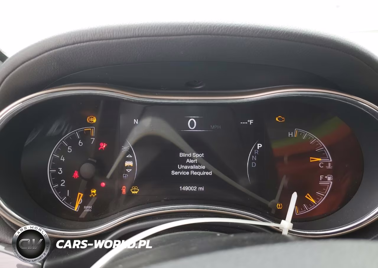 2016 Jeep Grand Cherokee Overland VIN:1C4RJECG5GC369004 - 9
