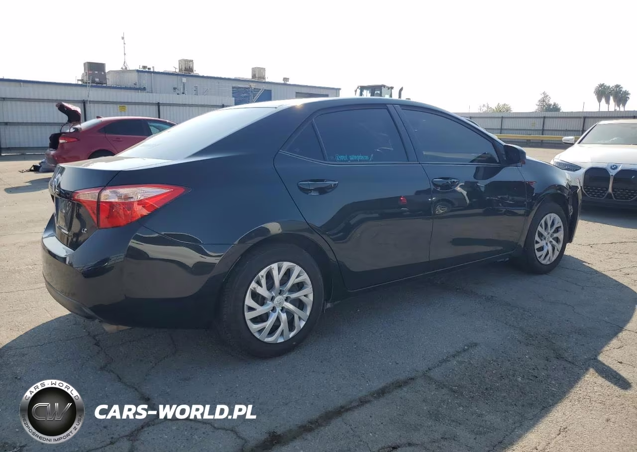 2019 Toyota Corolla L VIN:5YFBURHEXKP933060 - 3