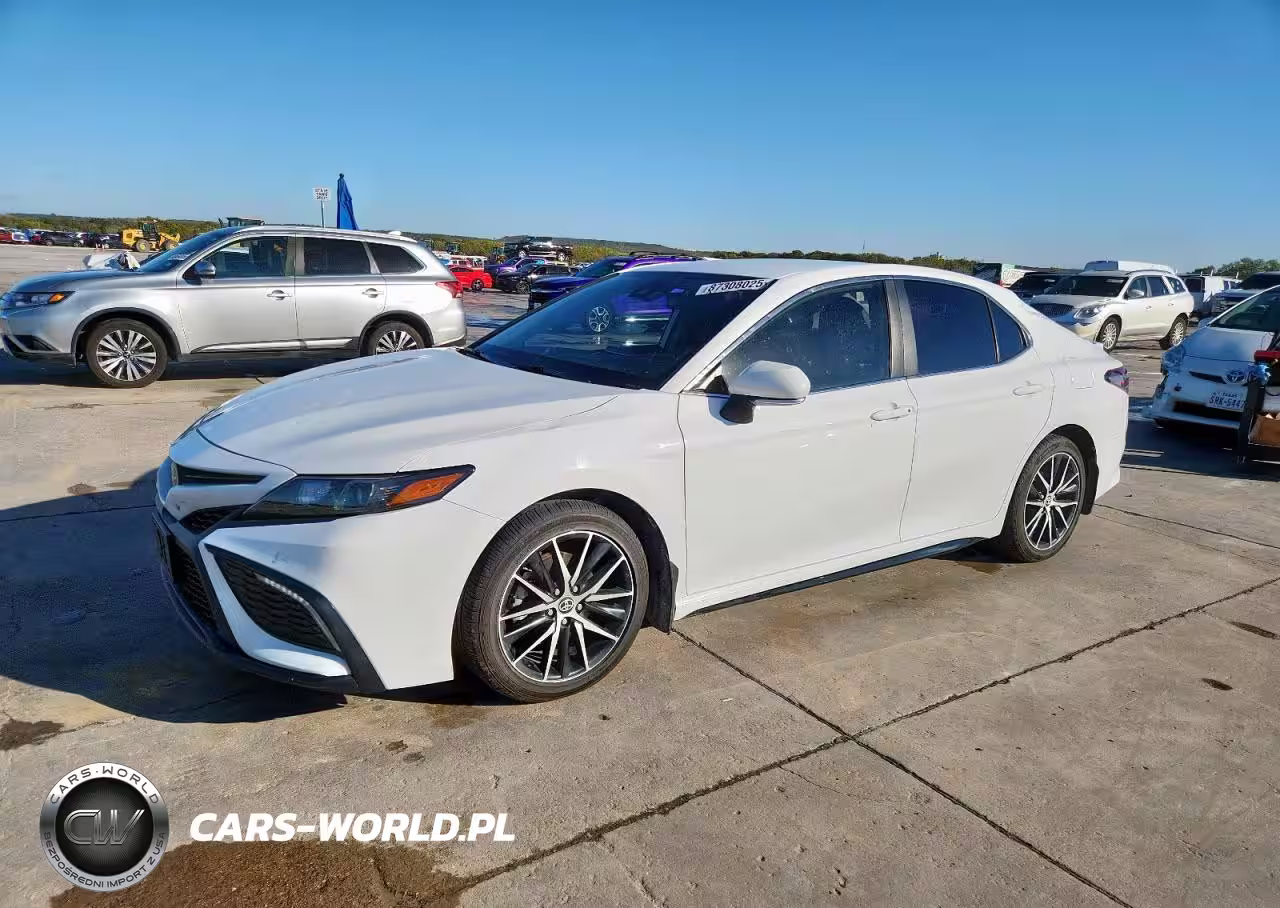 2022 Toyota Camry Se