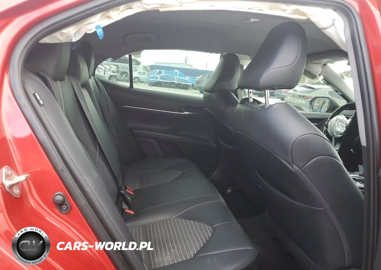 2020 Toyota Camry Se VIN:4T1G11AK9LU327975 - 10