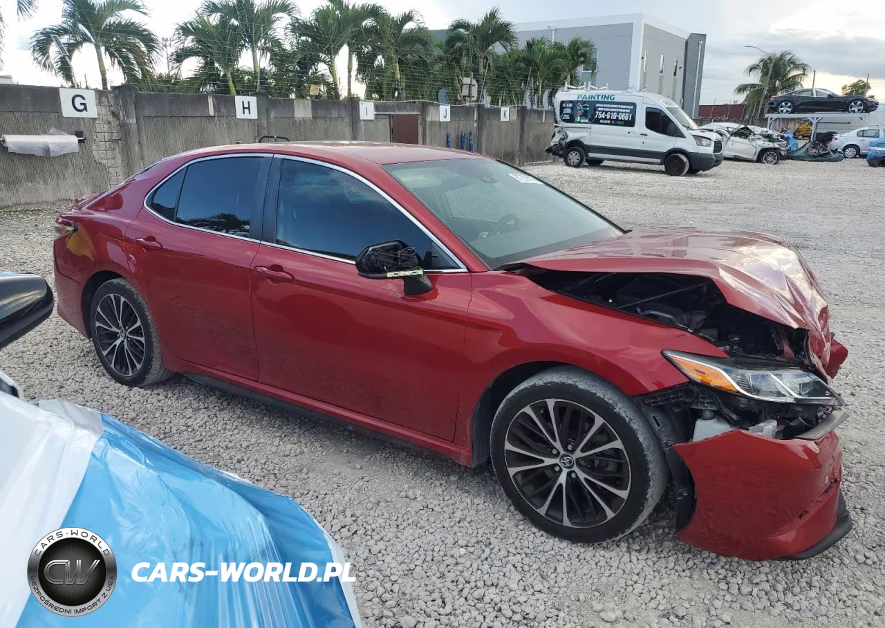2020 Toyota Camry Se VIN:4T1G11AK9LU327975 - 4