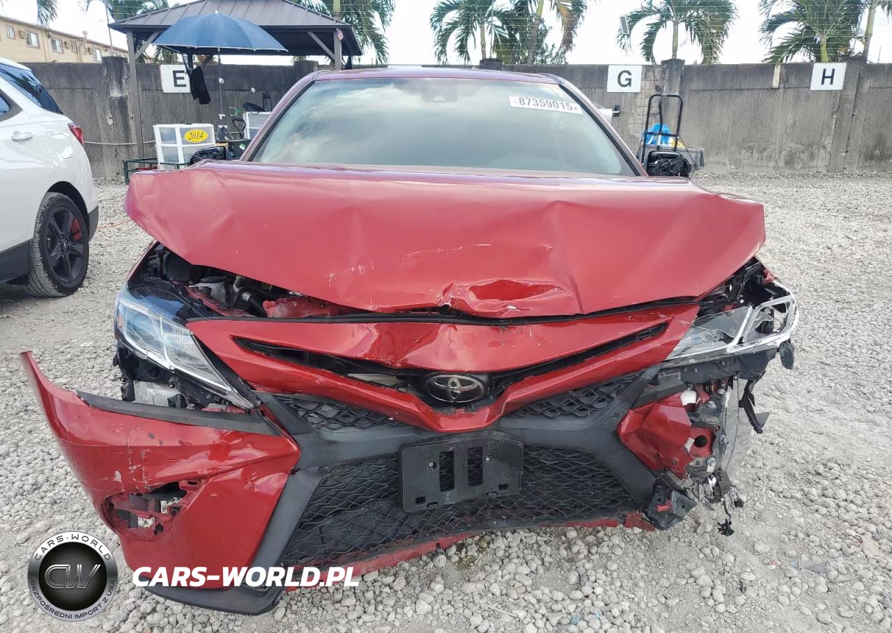 2020 Toyota Camry Se VIN:4T1G11AK9LU327975 - 5