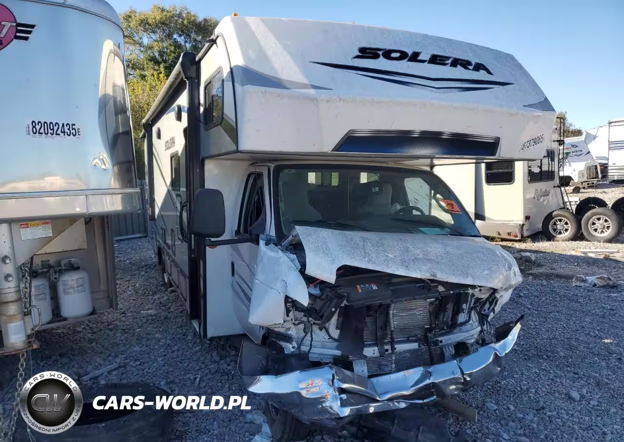 2023 Ford Econoline E450 Super Duty Cutaway Van