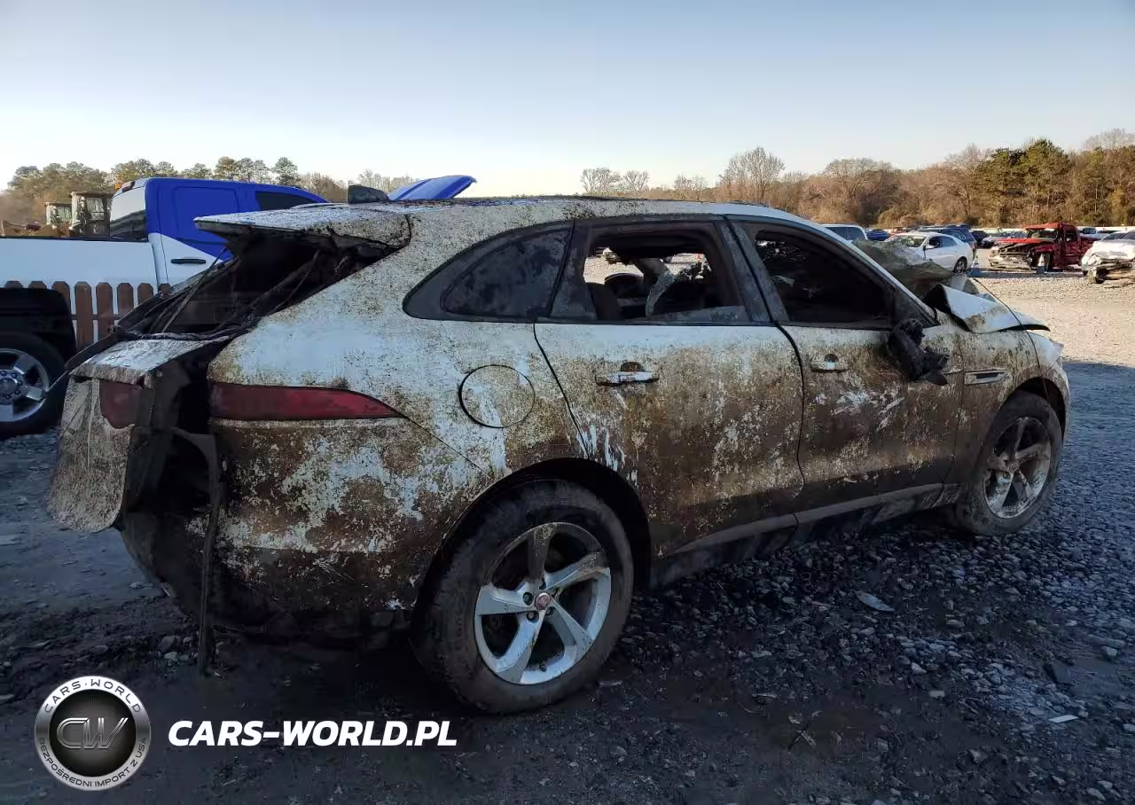 2018 Jaguar F-Pace Premium VIN:SADCJ2FX3JA256188 - 3
