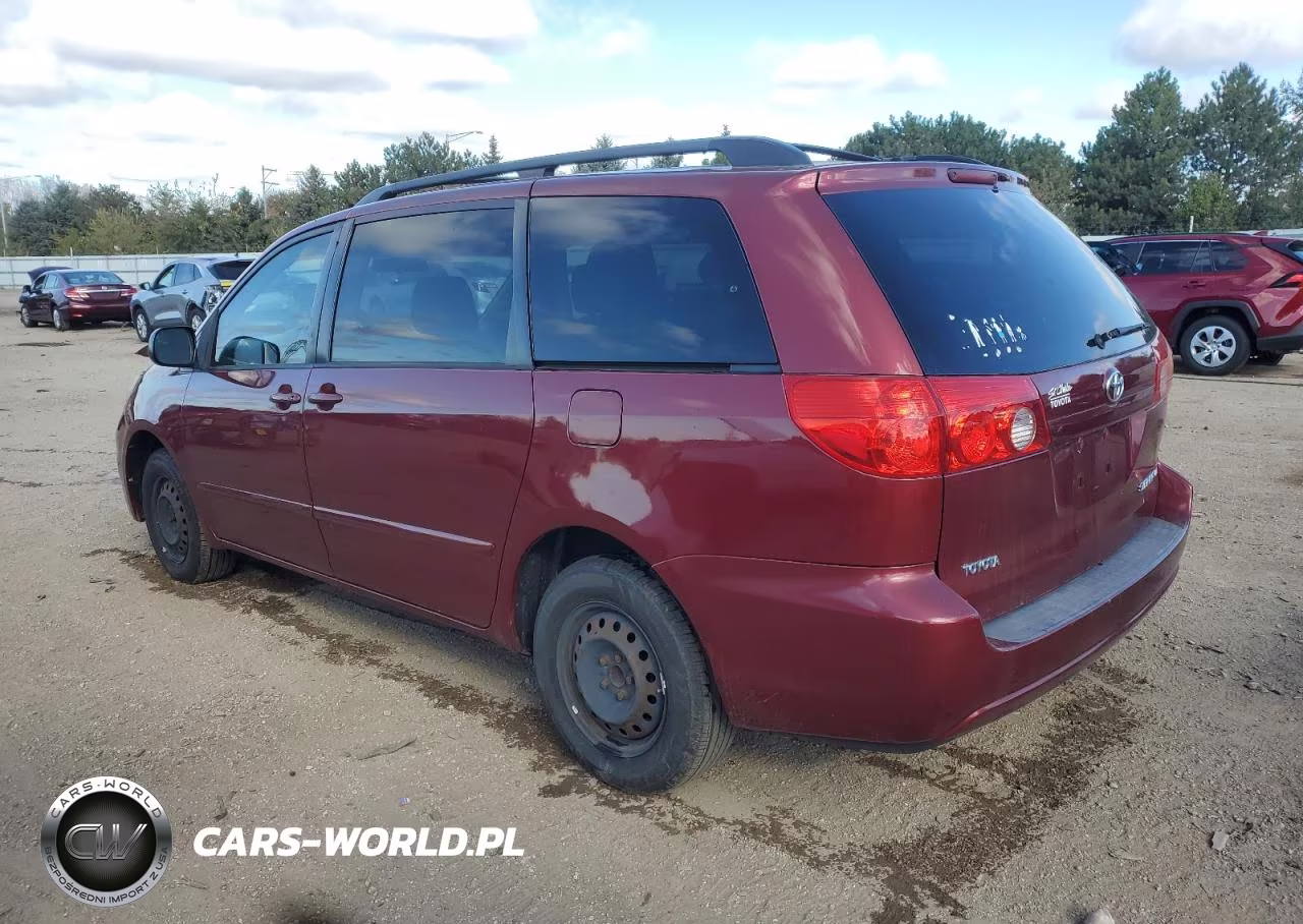 2010 Toyota Sienna Le 8-Passenger VIN:5TDKK4CC2AS319334 - 2