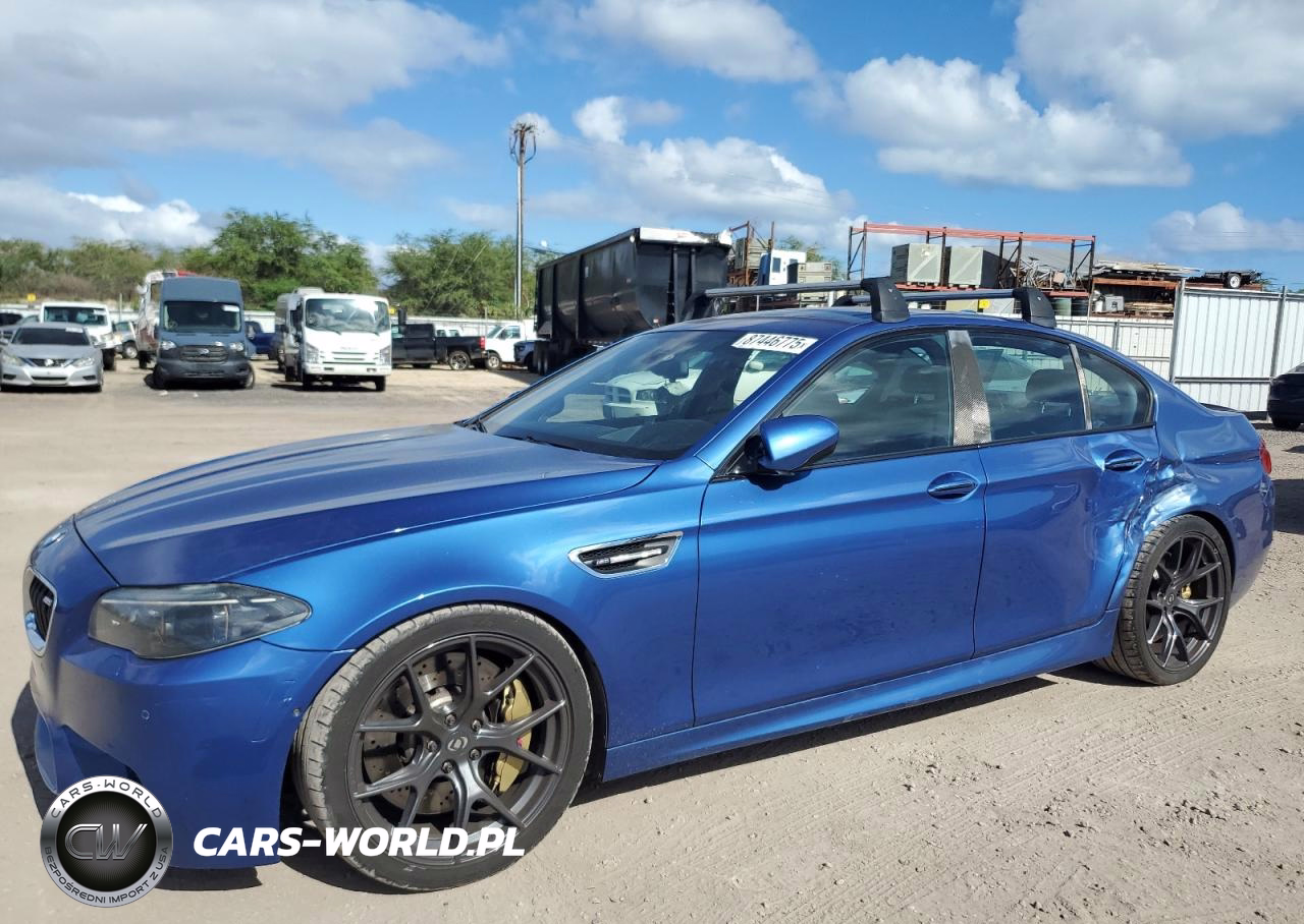 2014 BMW Motorrad M5