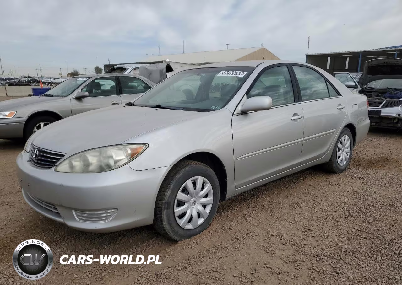2005 Toyota Camry Le – zdjęcie 1 z 13