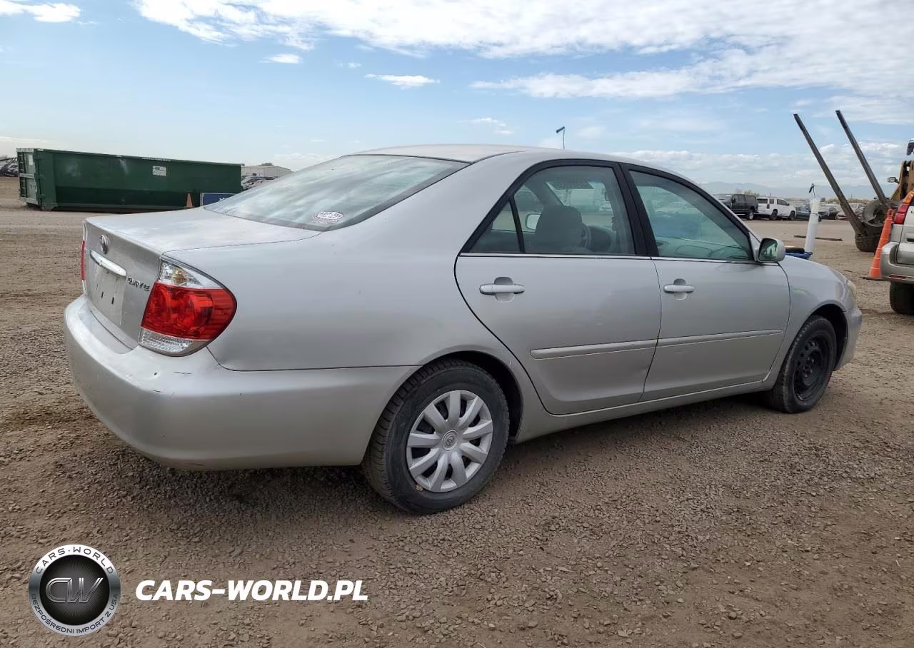 2005 Toyota Camry Le VIN:4T1BE32K55U025983 - 3