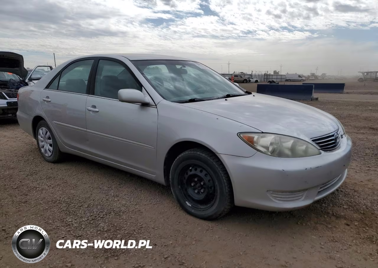 2005 Toyota Camry Le VIN:4T1BE32K55U025983 - 4