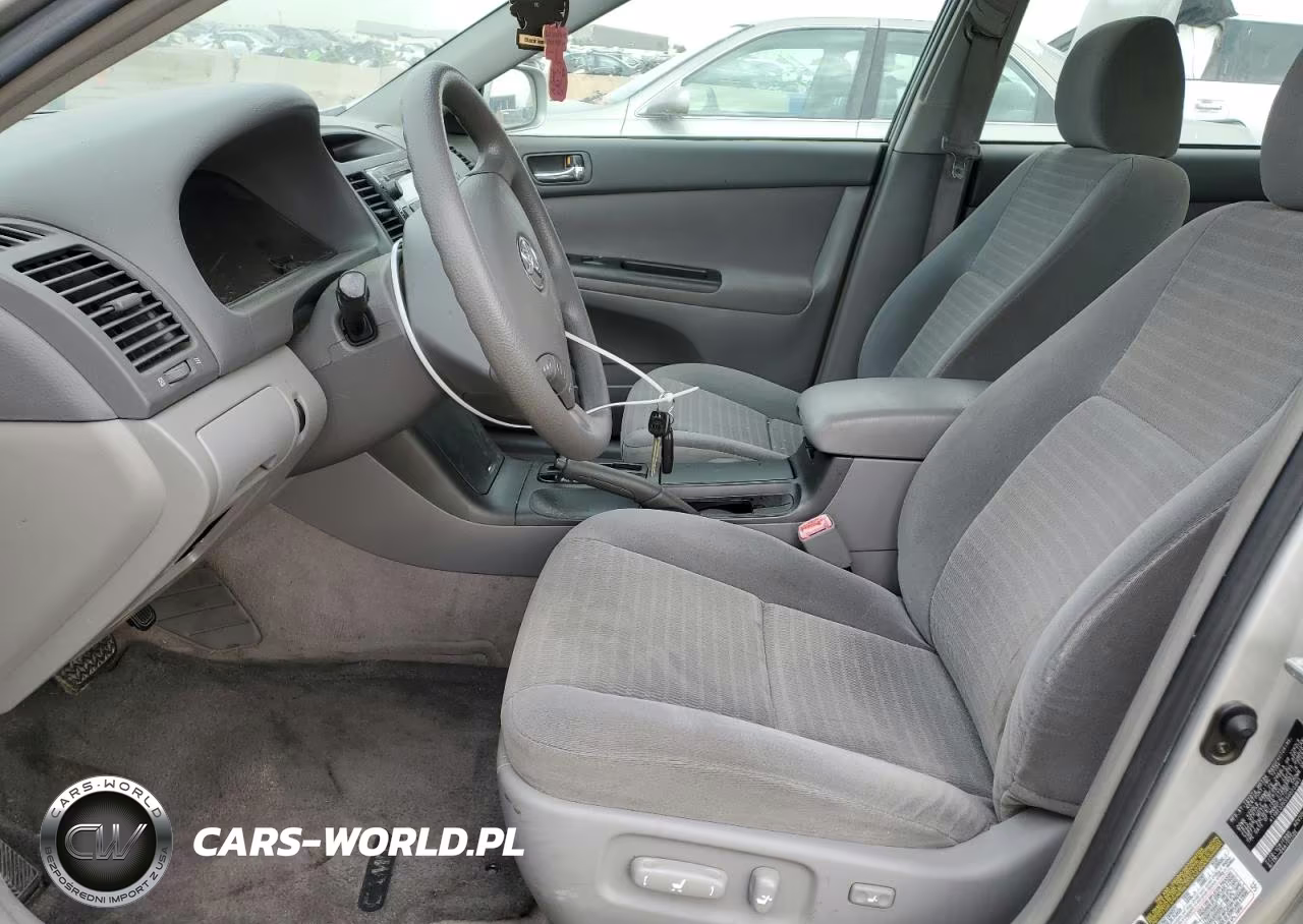 2005 Toyota Camry Le VIN:4T1BE32K55U025983 - 7