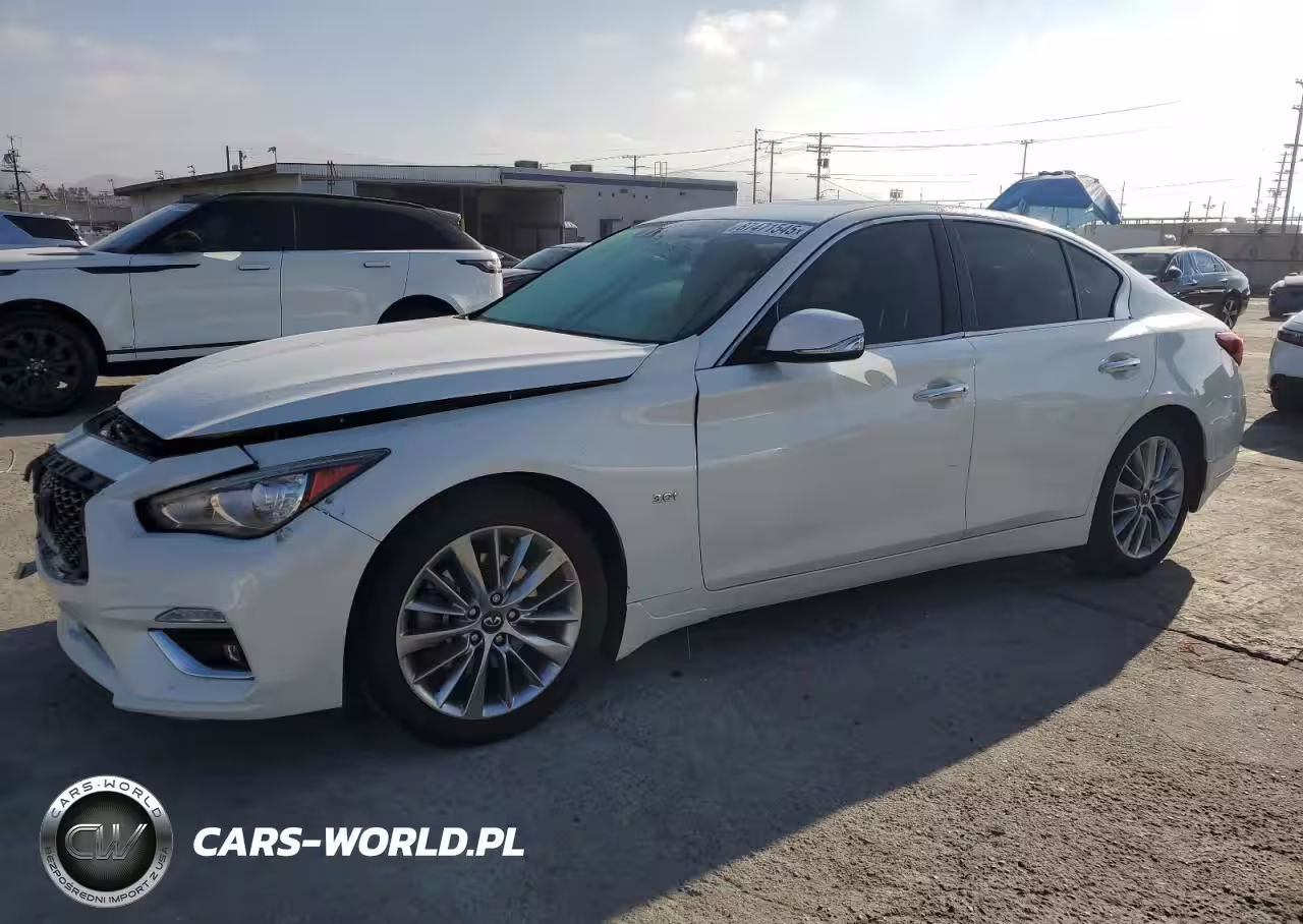 2018 Infiniti Q50 Luxe