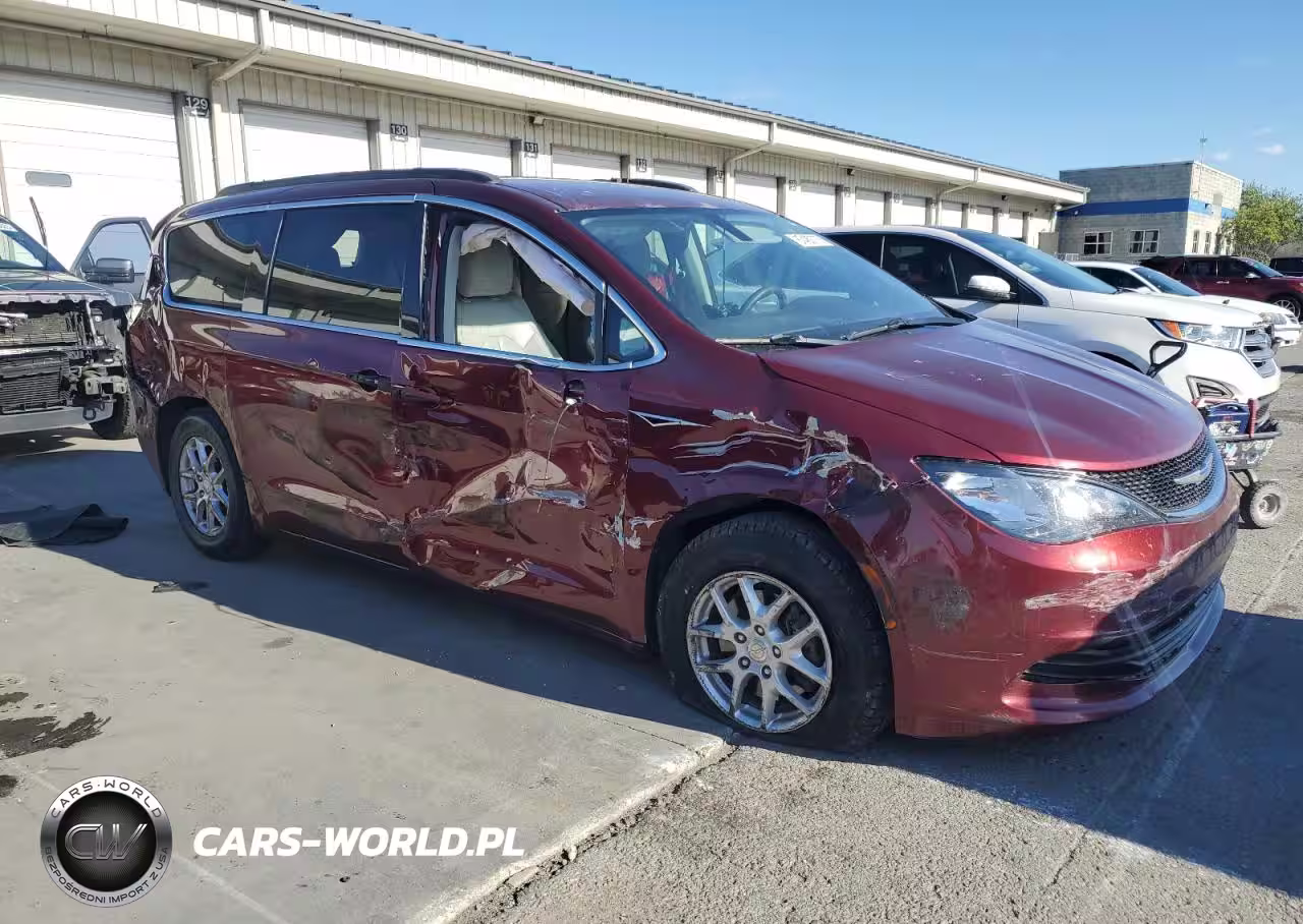 2020 Chrysler Voyager Lxi VIN:2C4RC1DG9LR163588 - 4