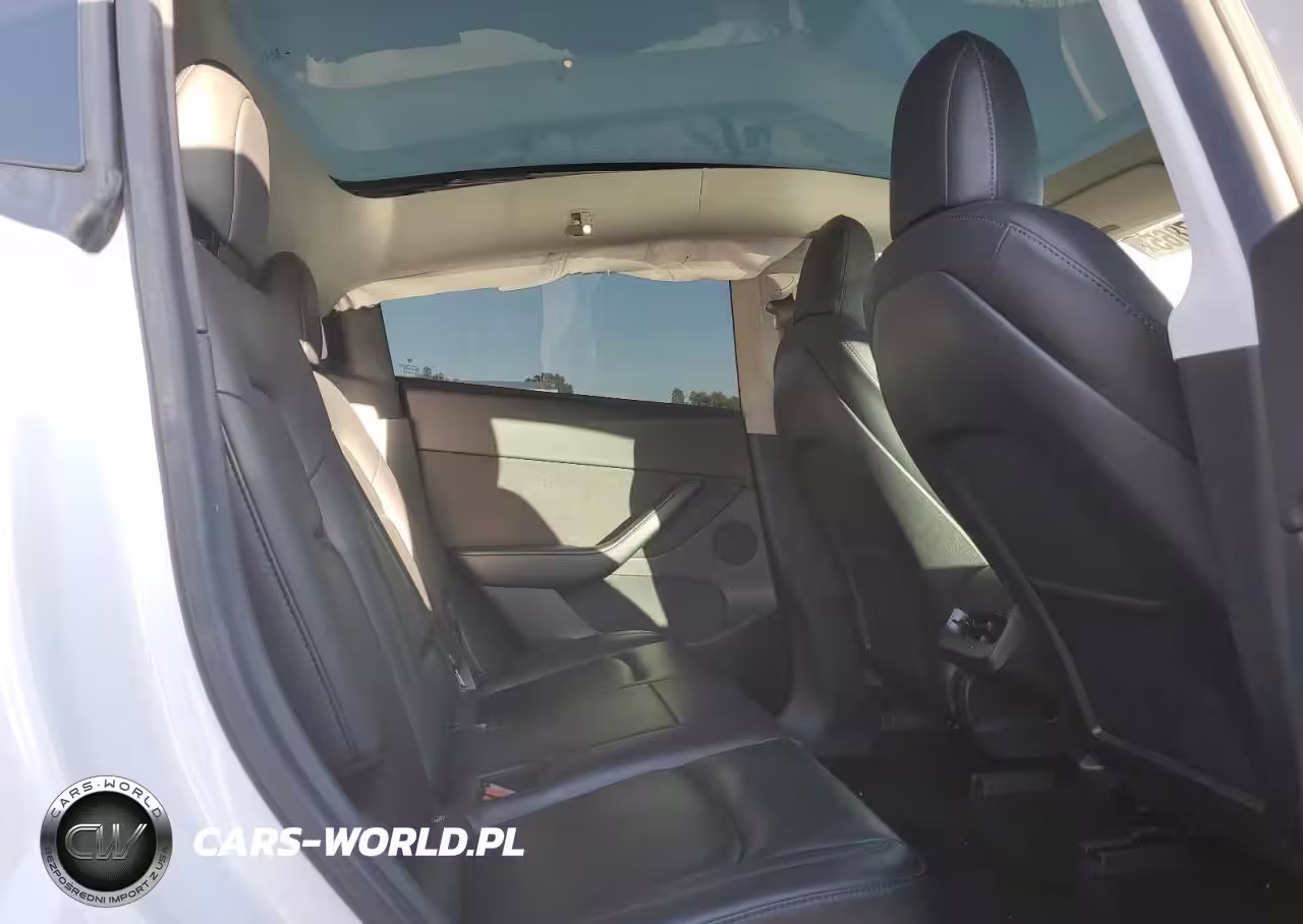 2021 Tesla Model Y VIN:5YJYGDEE1MF090728 - 11