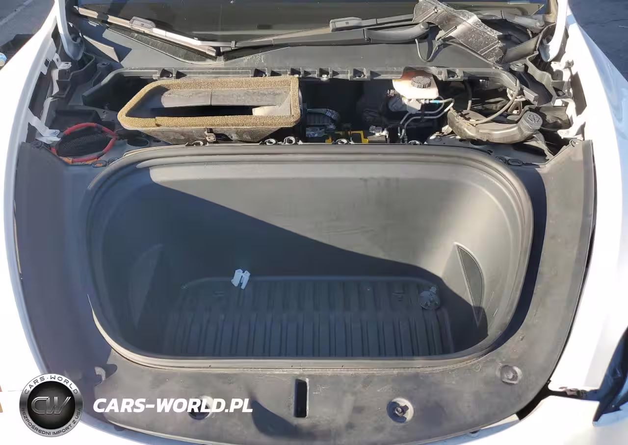 2021 Tesla Model Y VIN:5YJYGDEE1MF090728 - 12