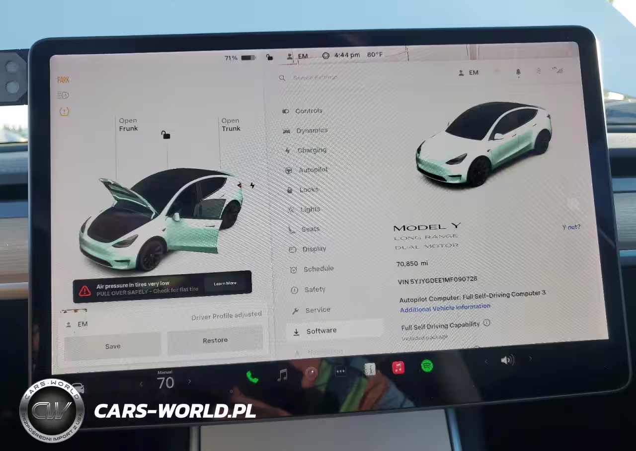 2021 Tesla Model Y VIN:5YJYGDEE1MF090728 - 9