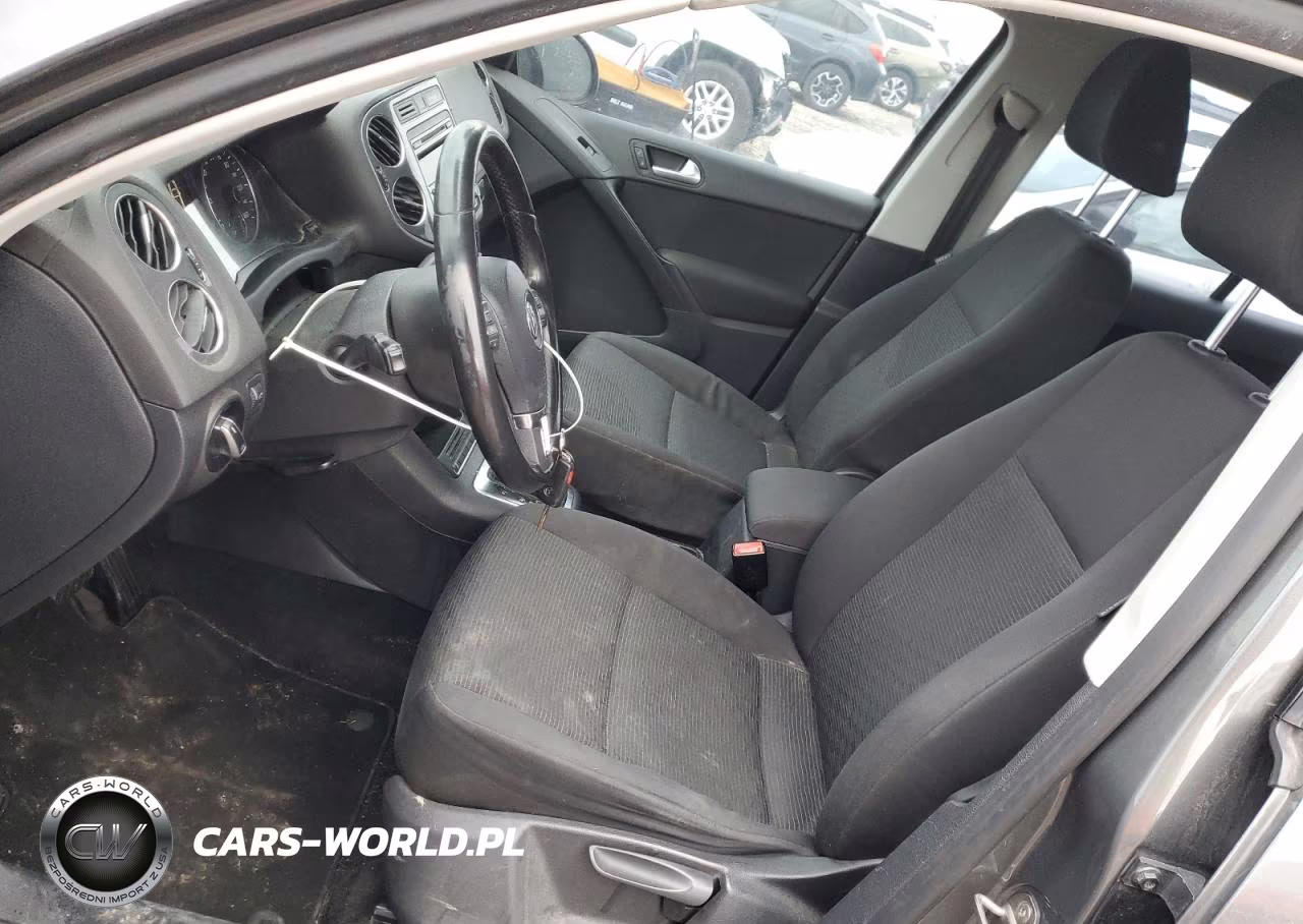 2013 Volkswagen Tiguan S VIN:WVGAV7AXXDW020782 - 11