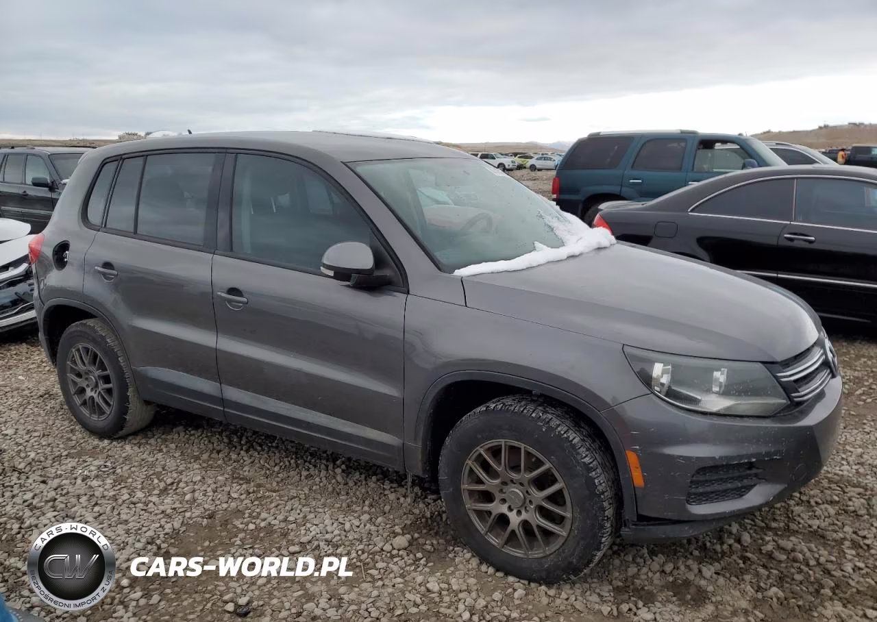 2013 Volkswagen Tiguan S VIN:WVGAV7AXXDW020782 - 4