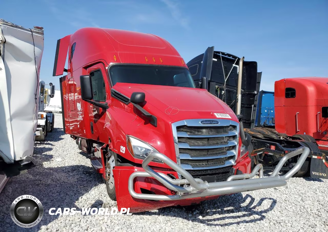 2020 Freigliner Cascadia 126