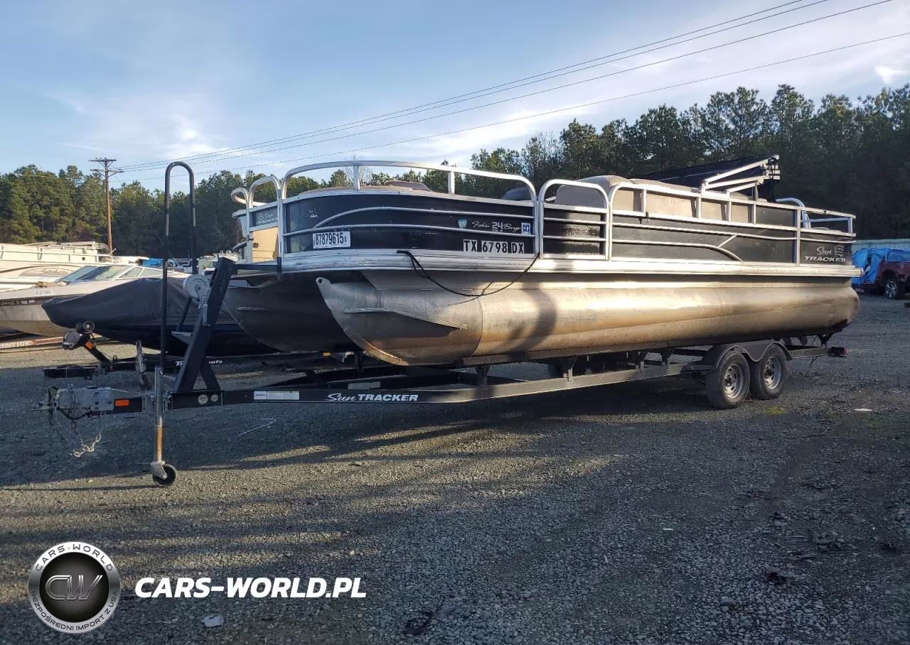 2017 Sun Tracker Boat W-Trl VIN:BUJ33694F617 - 2
