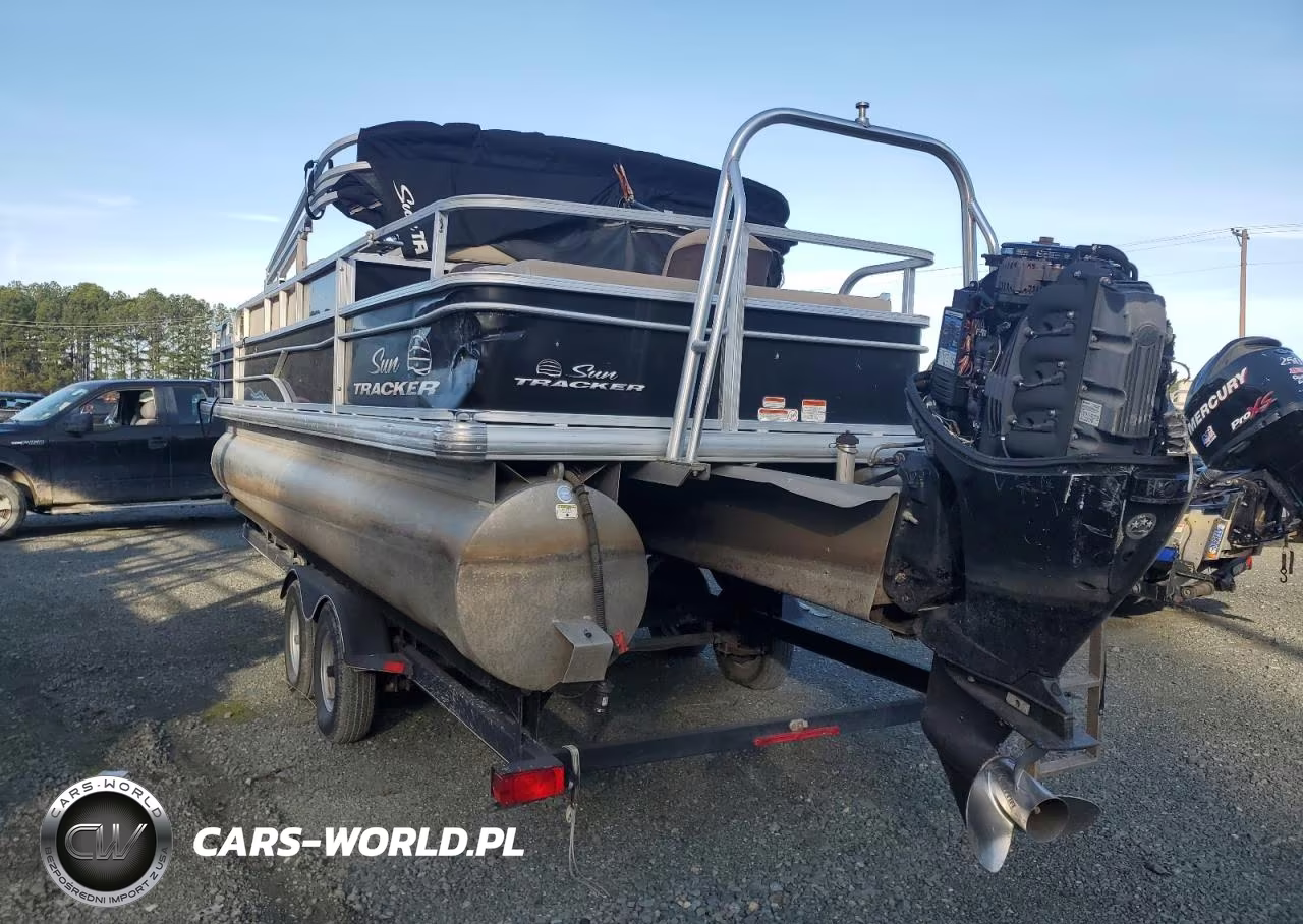 2017 Sun Tracker Boat W-Trl VIN:BUJ33694F617 - 9