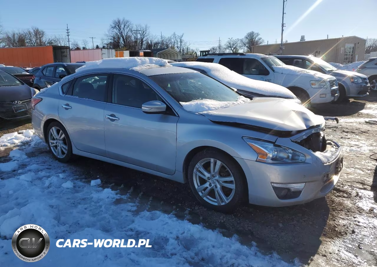 2015 Nissan Altima VIN:1N4BL3AP0FC492510 - 4