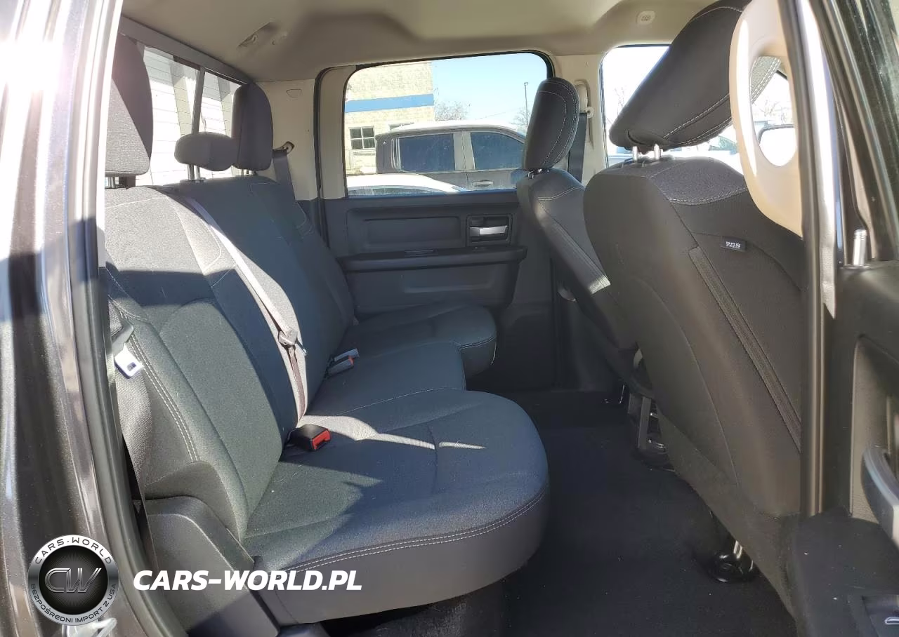 2019 Ram 2500 Tradesman VIN:3C6UR5CL0KG559869 - 10