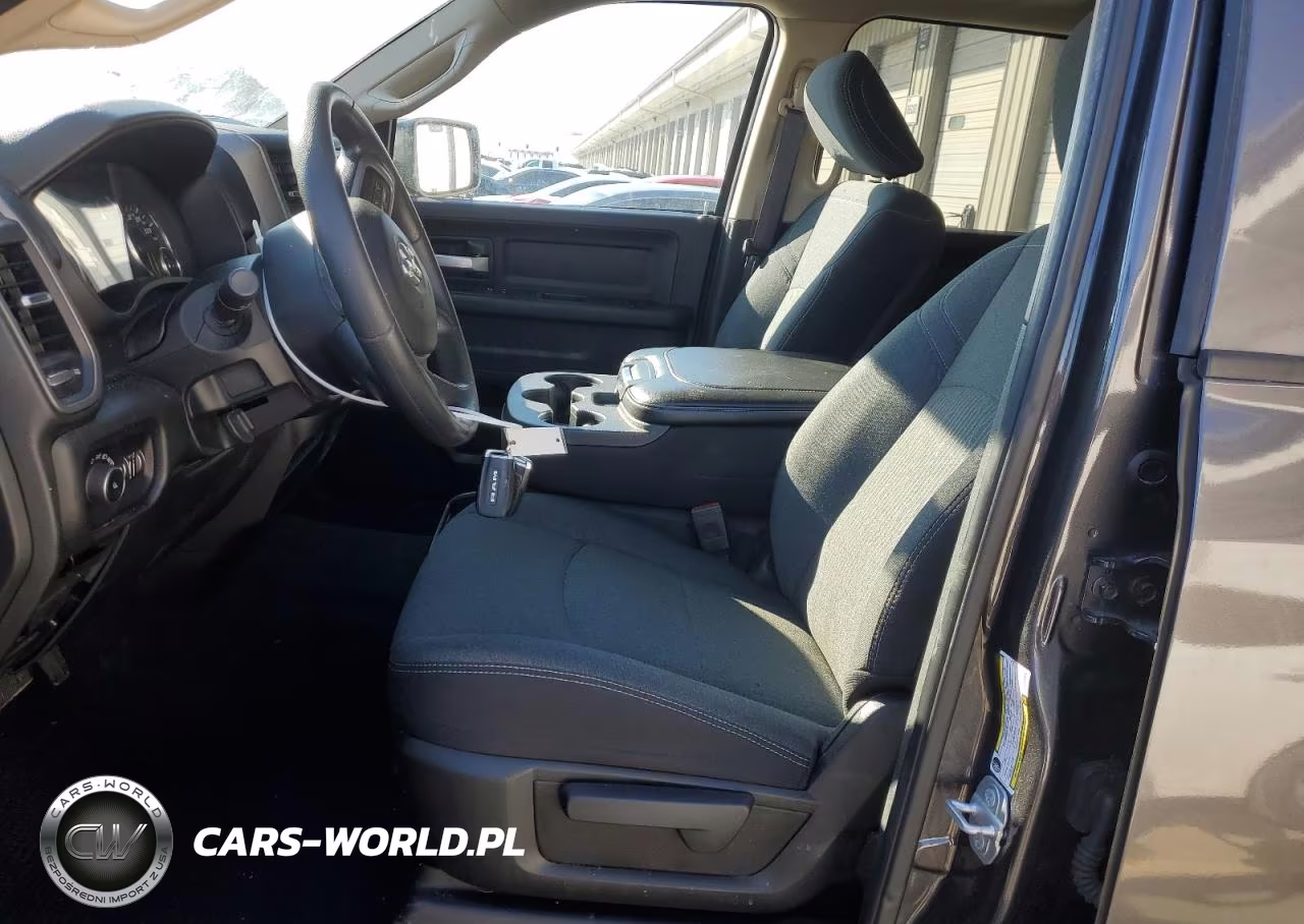2019 Ram 2500 Tradesman VIN:3C6UR5CL0KG559869 - 7
