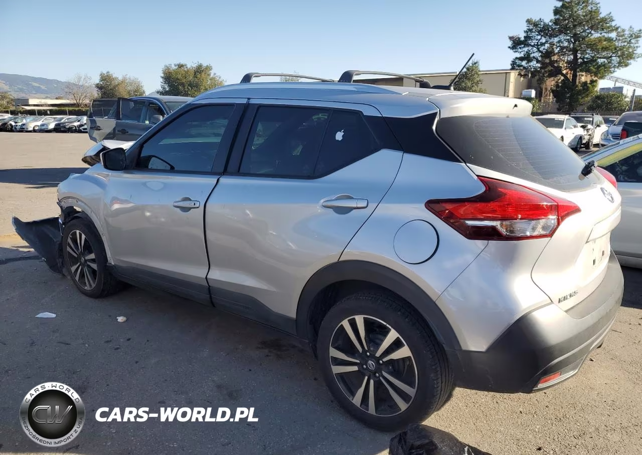 2019 Nissan Kicks Sv VIN:3N1CP5CU2KL533660 - 2