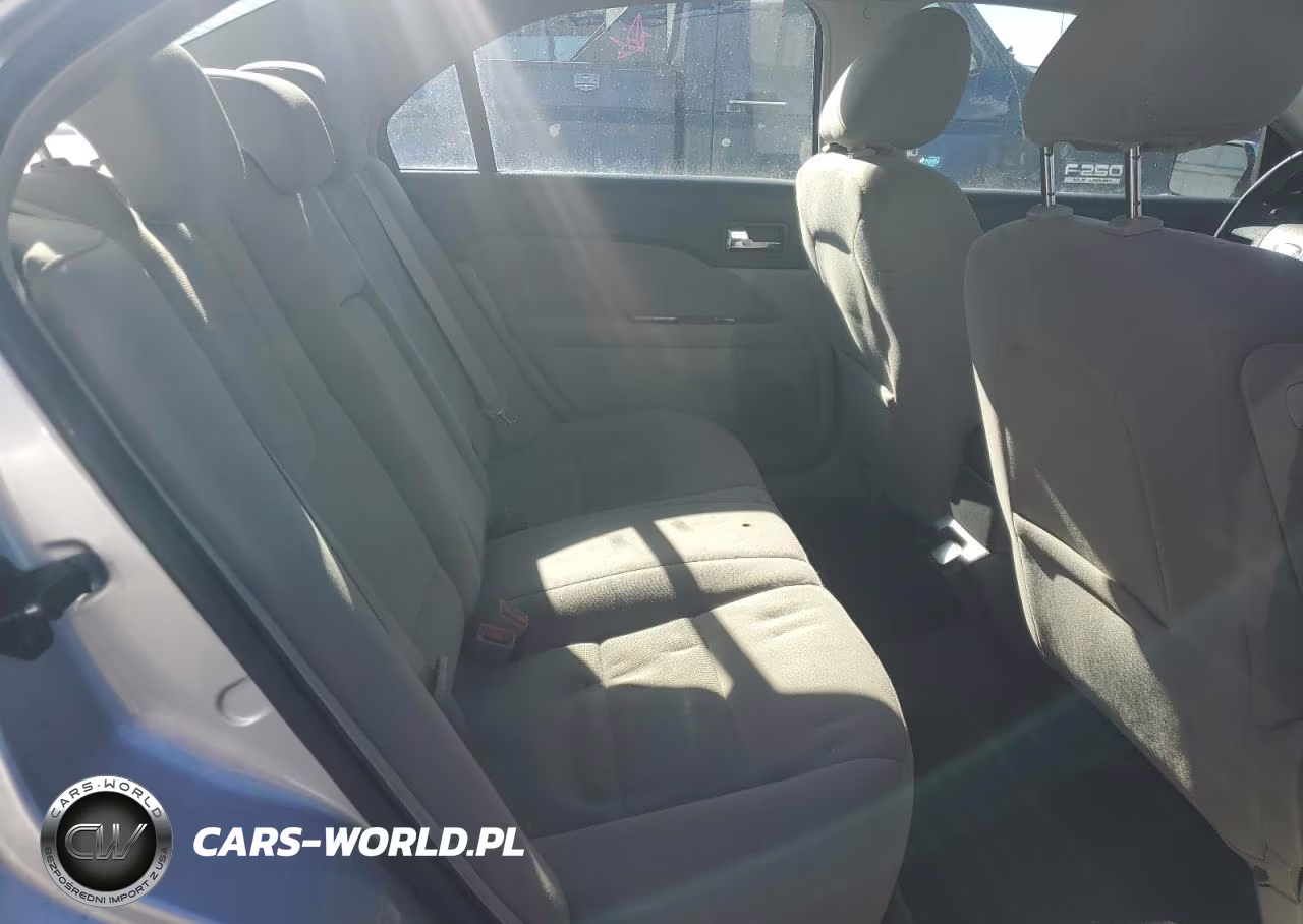 2010 Ford Fusion Hybrid VIN:3FADP0L31AR299931 - 10