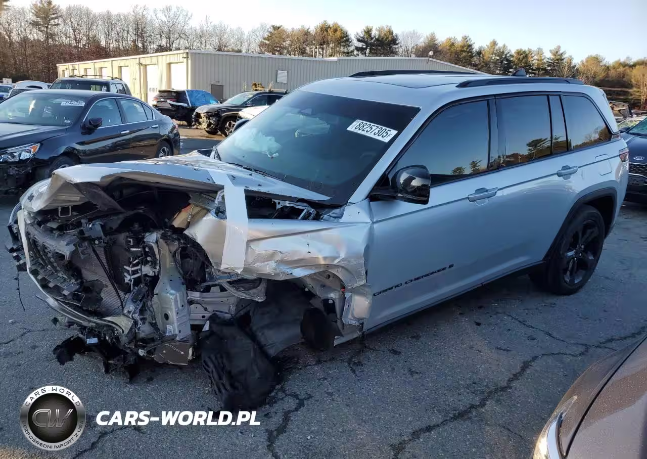 2024 Jeep Grand Cherokee Laredo