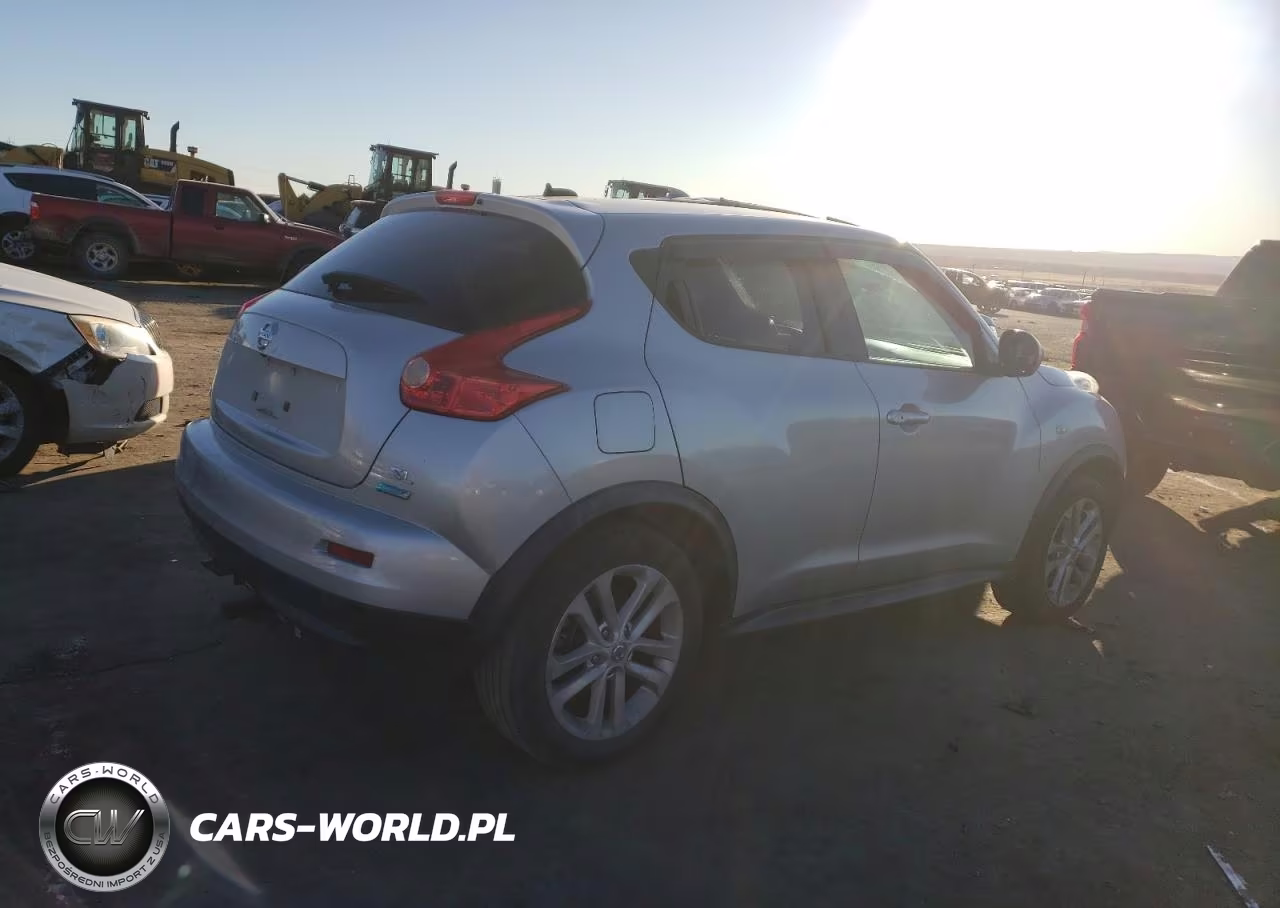 2013 Nissan Juke S VIN:JN8AF5MRXDT205679 - 3