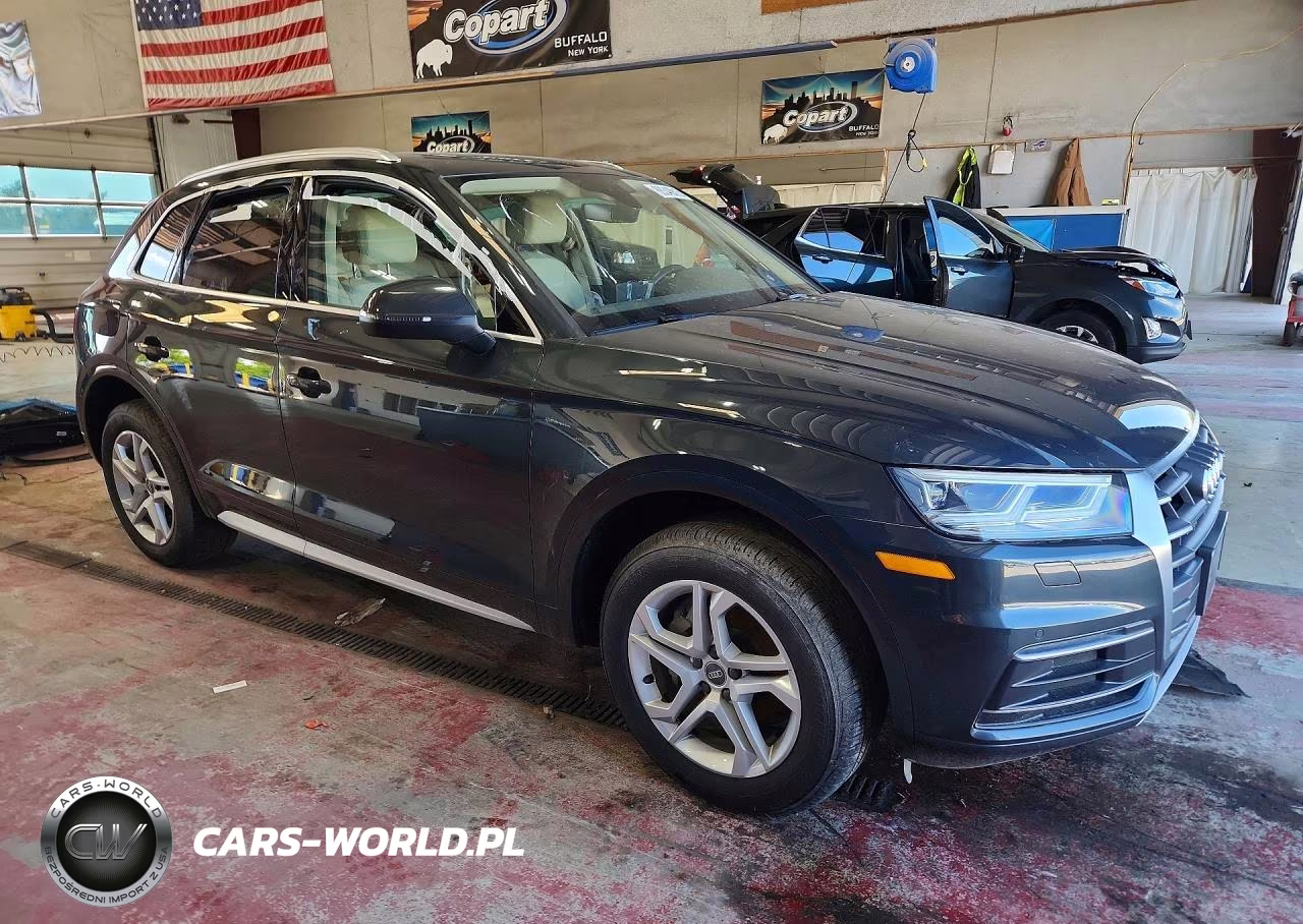2018 Audi Q5 Premium Plus VIN:WA1BNAFY7J2117488 - 4