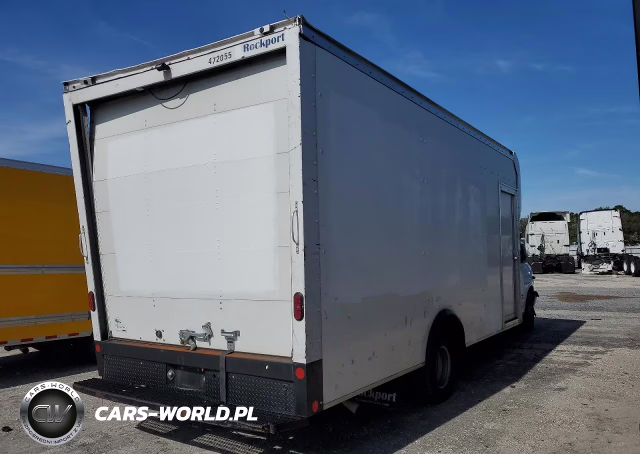 2021 Chevrolet Express G4500 VIN:1HA6GVC75MN002312 - 3