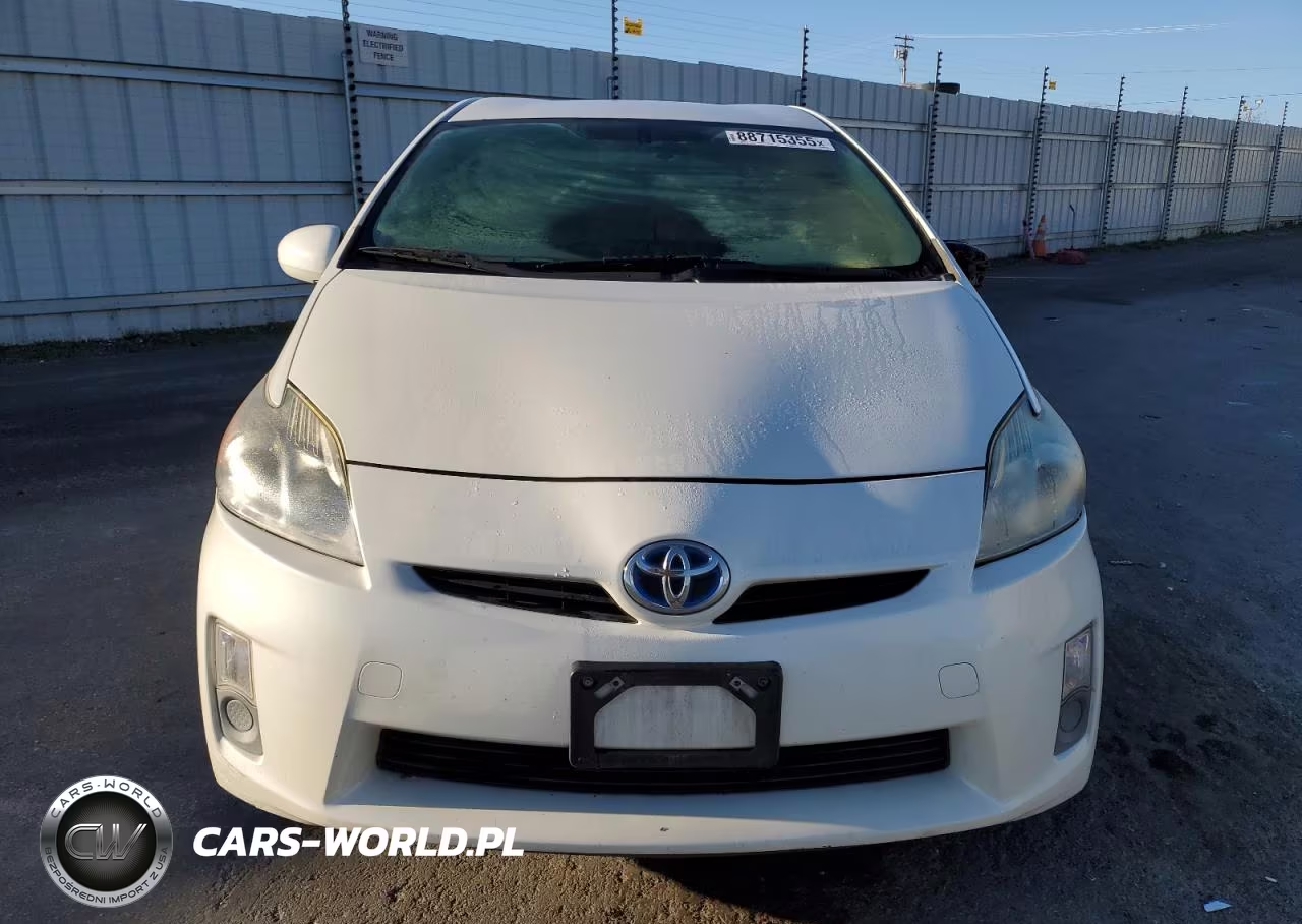 2013 Toyota Prius VIN:JTDKN3DUXB5335944 - 5