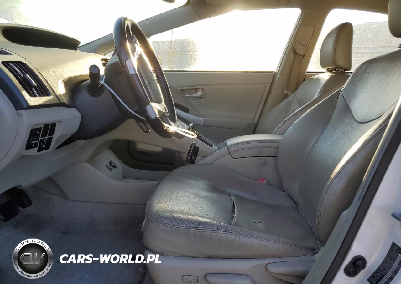 2013 Toyota Prius VIN:JTDKN3DUXB5335944 - 7