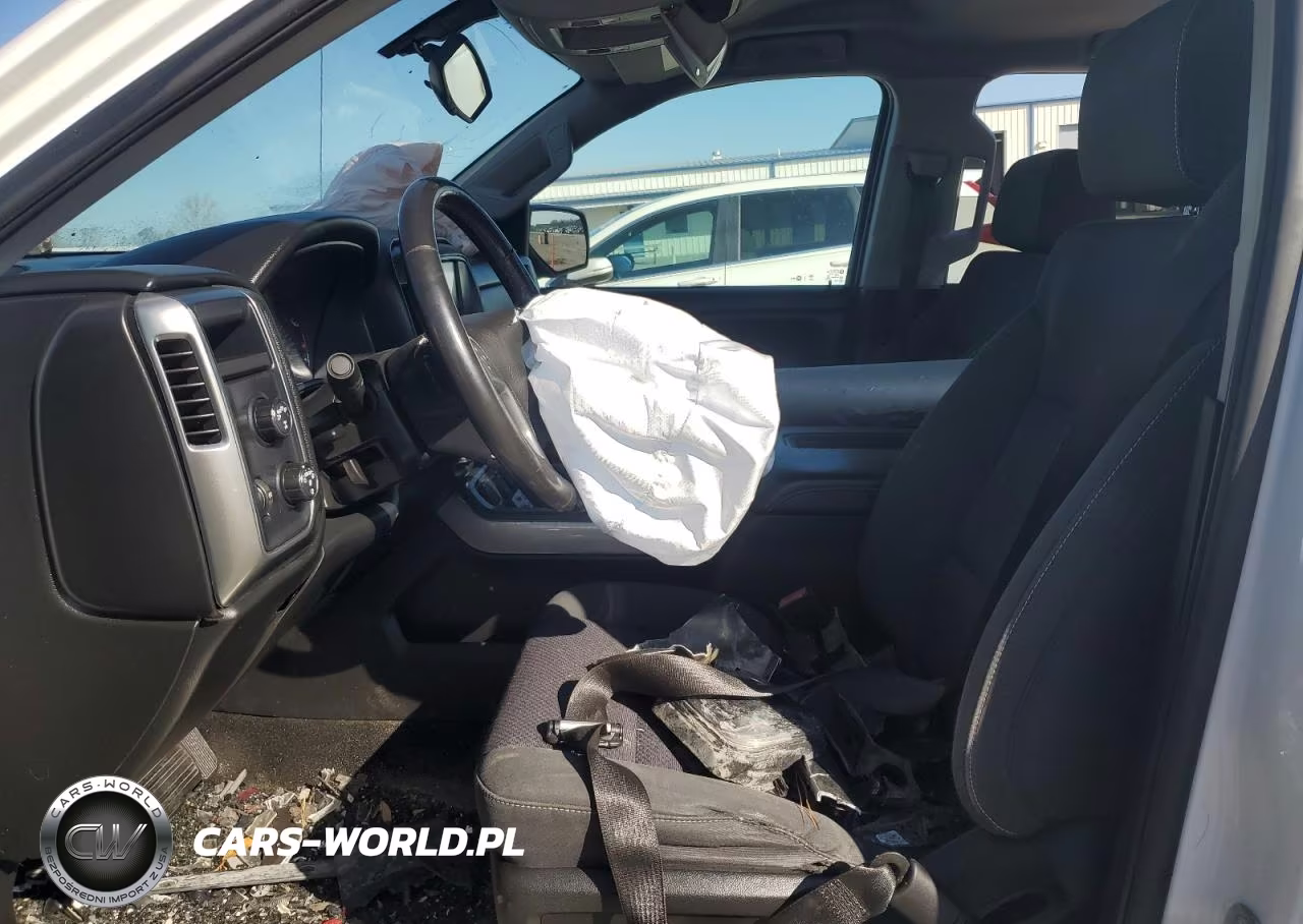 2018 Chevrolet Silverado K1500 Lt VIN:3GCUKREC3JG247030 - 7